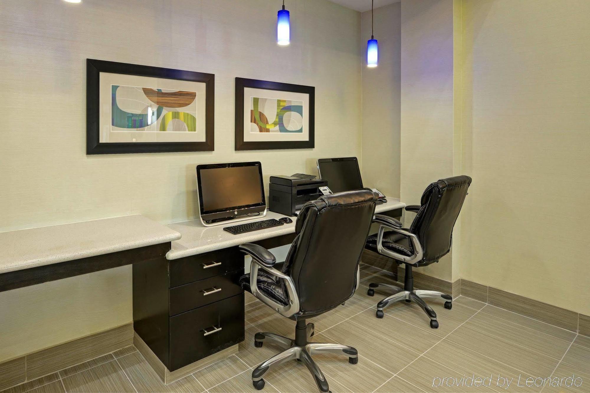 Holiday Inn Express & Suites Houston Northwest-Brookhollow By Ihg Ngoại thất bức ảnh